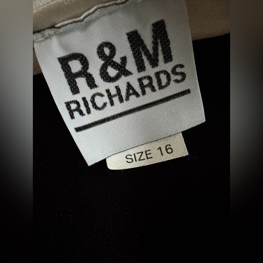 R&M Richards Cream ‎ Camisole - Picture 5 of 9